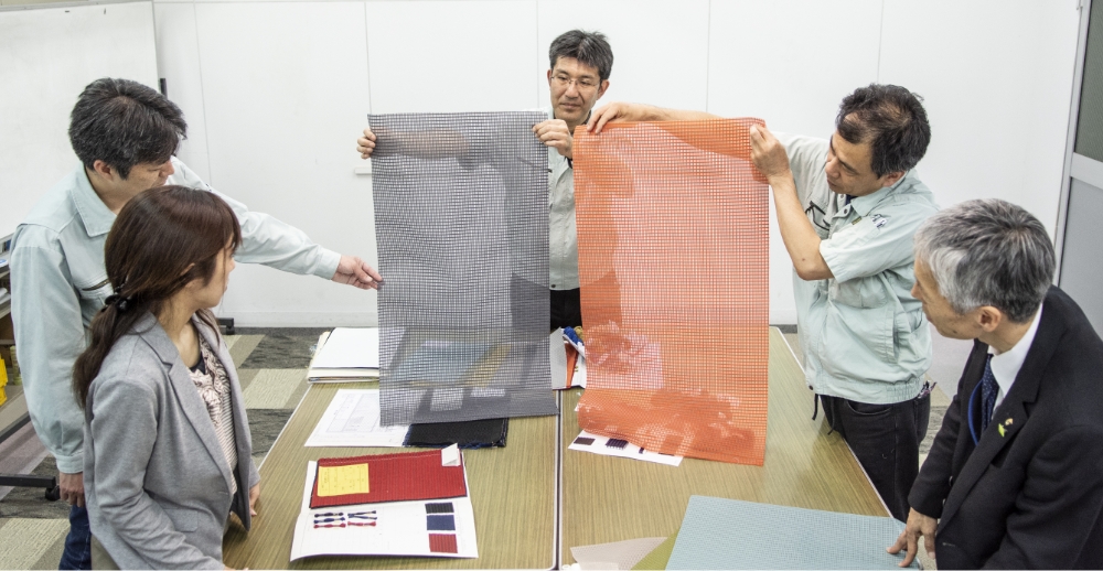 Kawashima Selkon Textiles Staff overcame many hurdles in materials, weaving, and dyeing.
