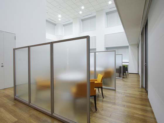 Kirin Kyowa Foods Company, Limited/【Communication area】(Meeting space) An open space for meeting with visitors.