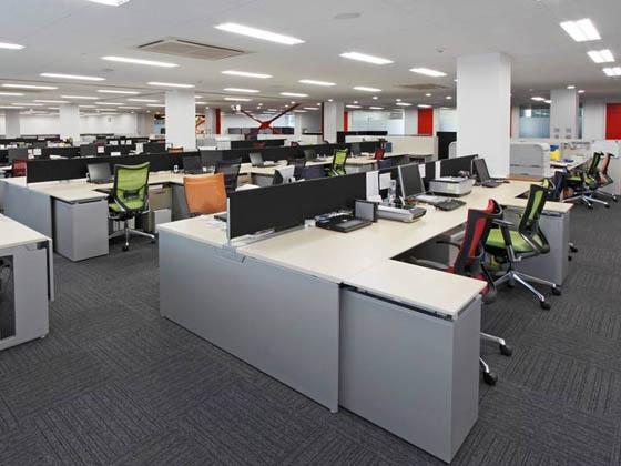 ABB Bailey Japan/【Office area】A simple, functional office space.