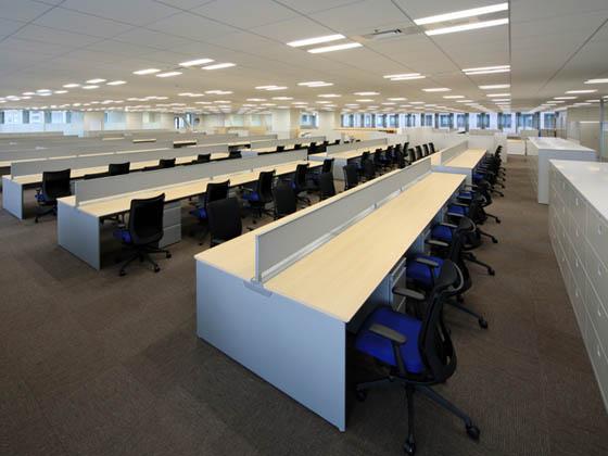 General Materials Manufacturer/【Office area】There are no objects to obstruct the field of vision for an office area with an open feel.