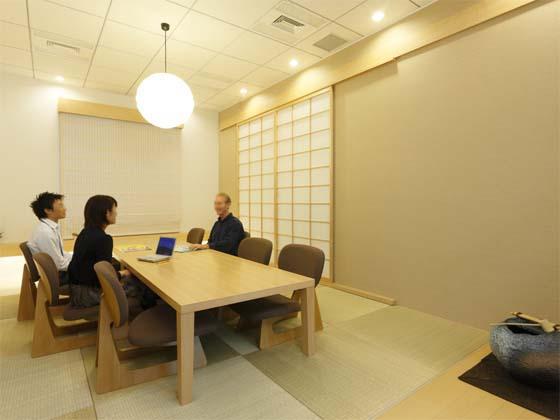 AUN CONSULTING, Inc./【Japanese-style meeting room】The Japanese style delights visitors from other countries.