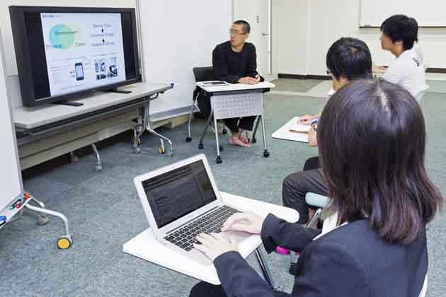 The University of Tokushima/【ICT lecture】Lecture using a large display