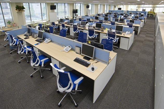 NTT West Kumamoto Branch/【Office area】A flexible office environment (for the planning and technology divisions) which sets desk standards