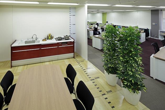 Cleanup Corporation/【Kitchen room】Employees naturally acquire a sense of scale and awareness of the company’s products.
