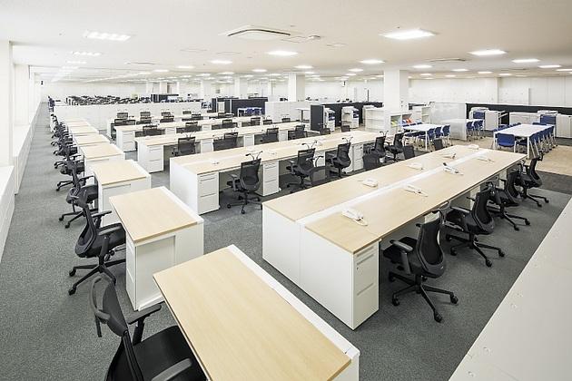 Life Corporation/【Office area】A flexible office was created through the introduction of a universal plan.