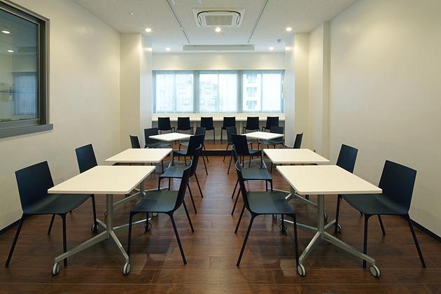 Mizorogi & Co., Ltd./【Refresh area】The refresh area is a multipurpose space that can also be used for office meetings, etc.