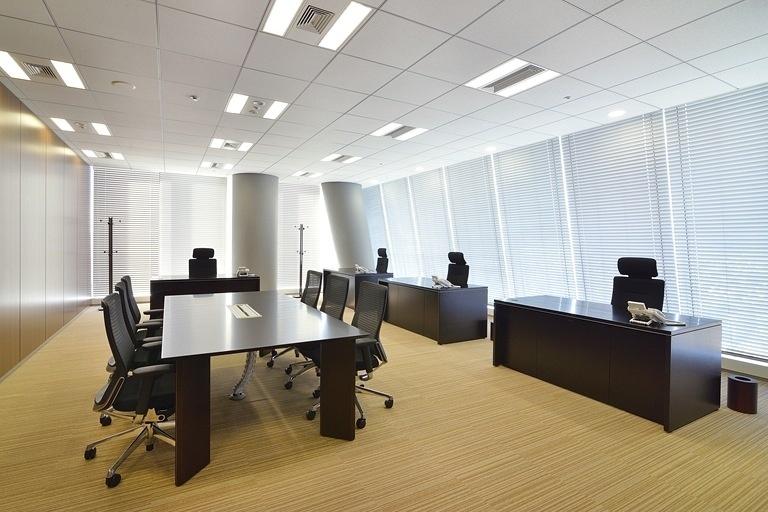 TIS Inc./【37F Executive office】The four occupants can quickly share information.