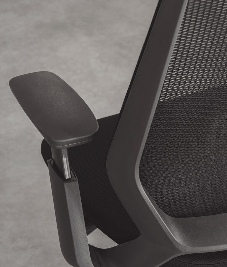 3D adjustment for armrests