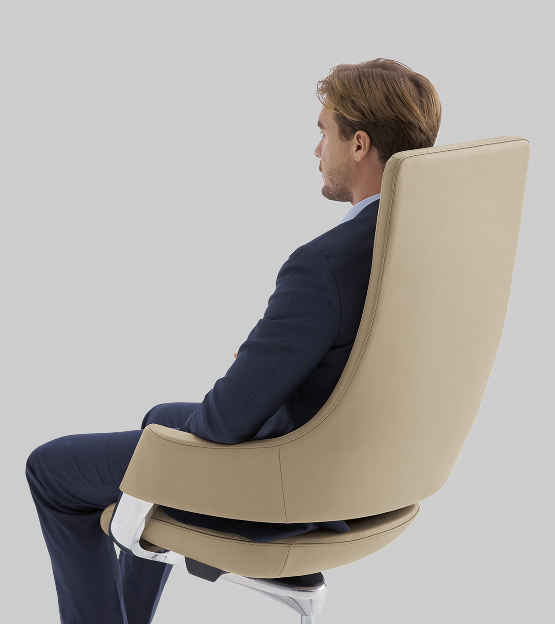 A design that conceals its function. 
A flowing silhouette that captures elegance.